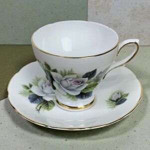 Royal Sutherland Fine Bone China Cup Saucer‎ Set Rose Floral Gold Trim England